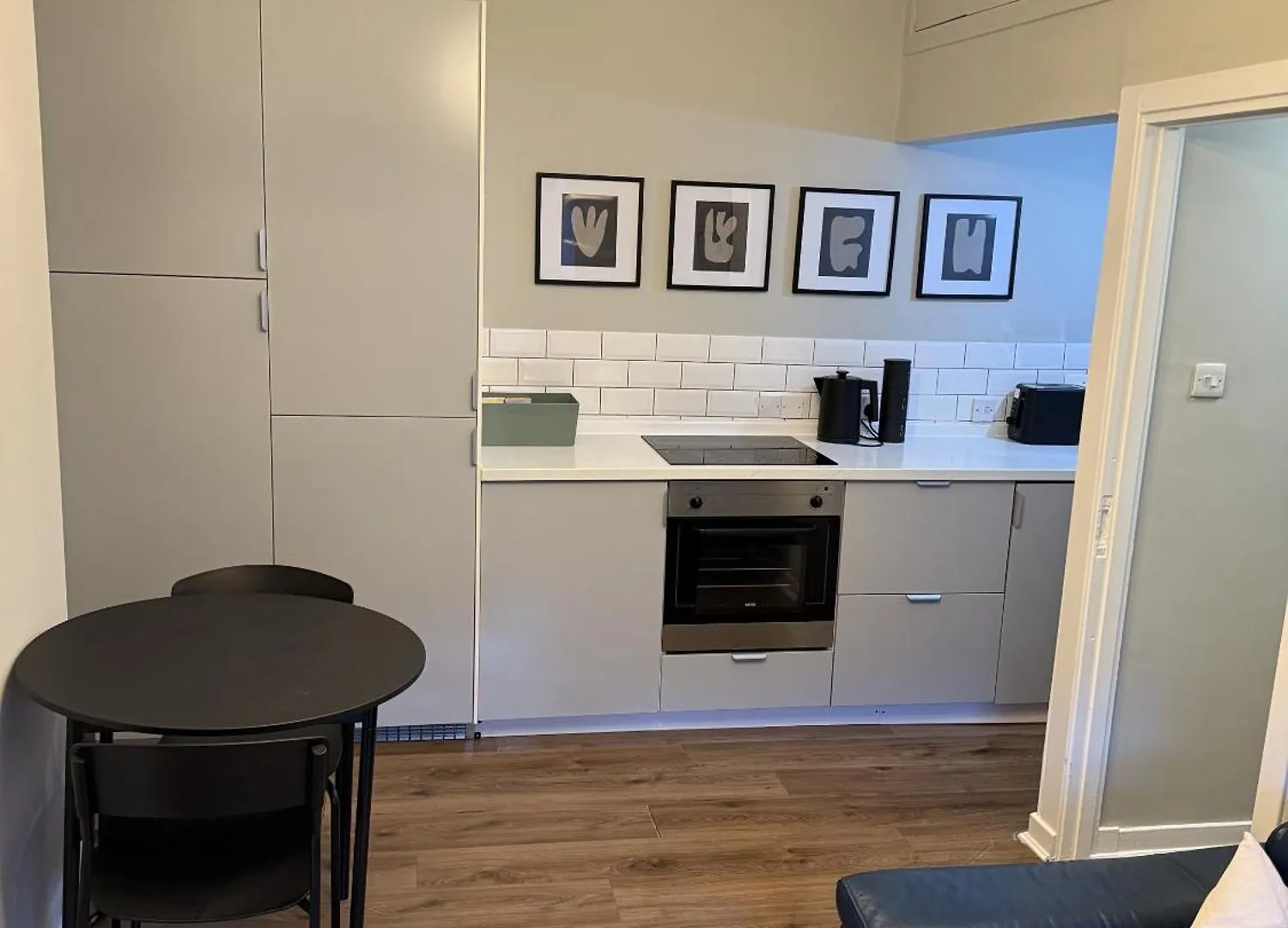 Skene Square 1 Bedroom Aberdeen Bed & Breakfast