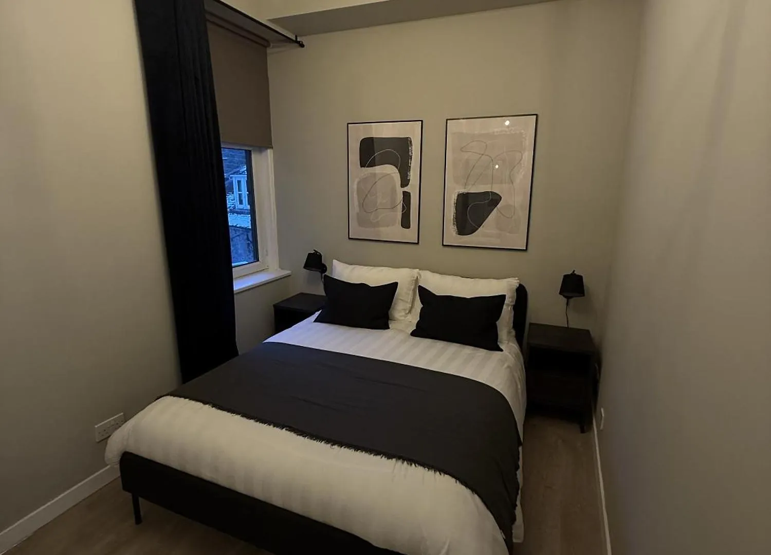 Skene Square 1 Bedroom location