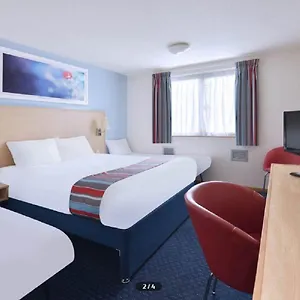 3* Hotel Travelodge Airport